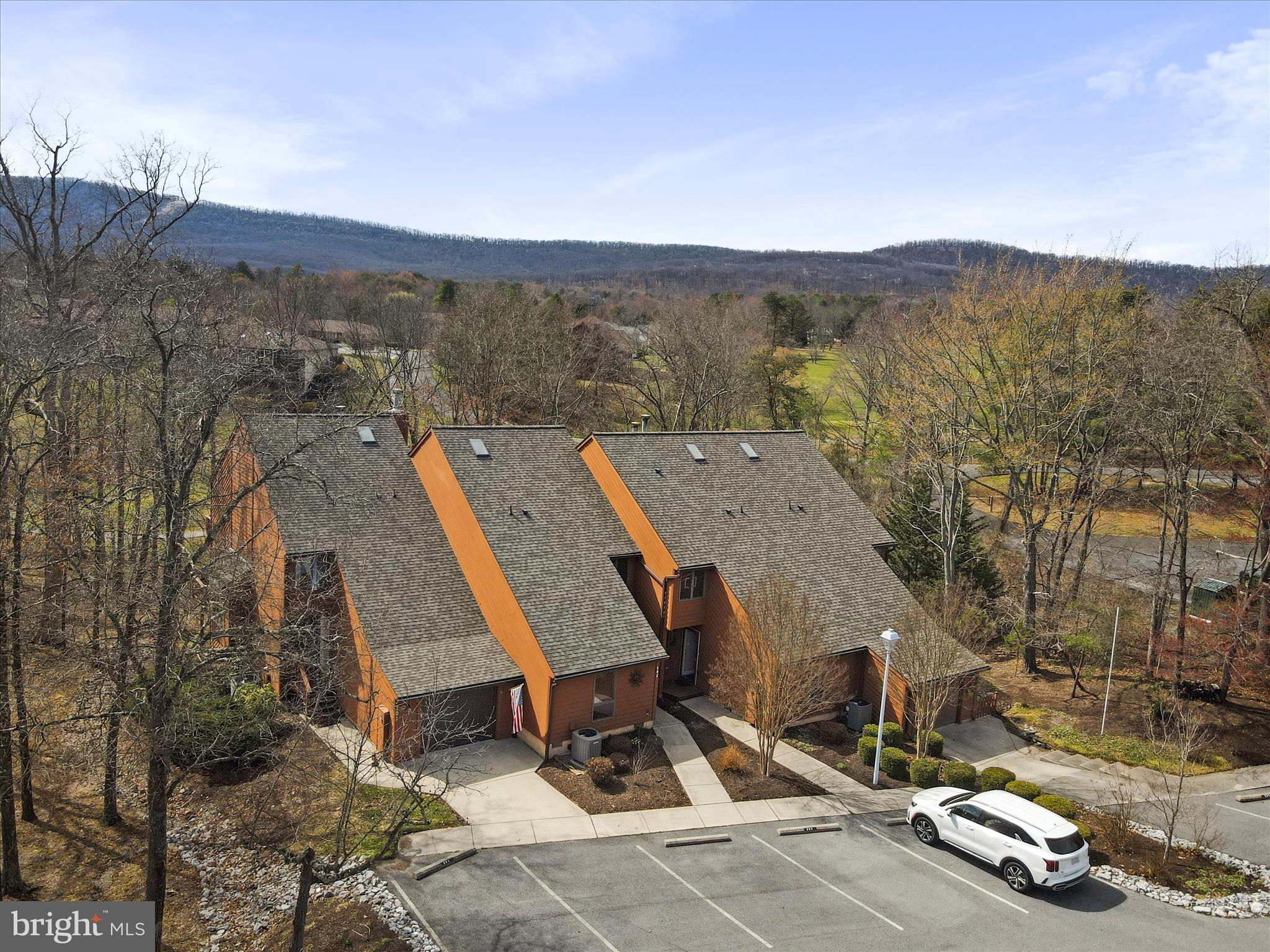 THE WOODS - Residential