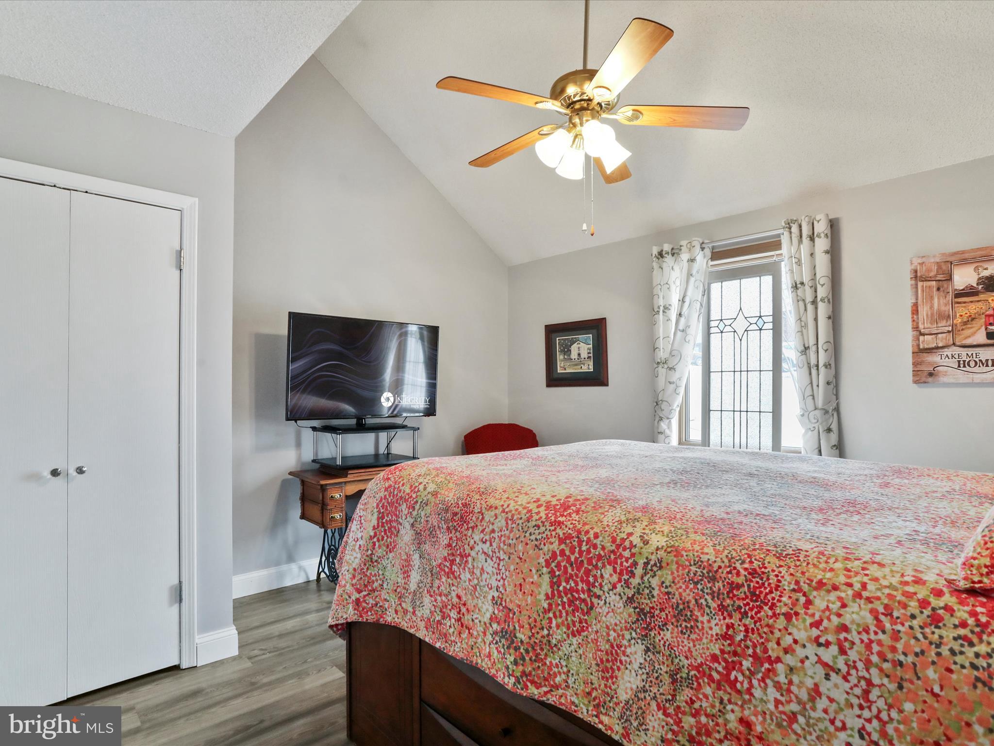 THE WOODS - Residential