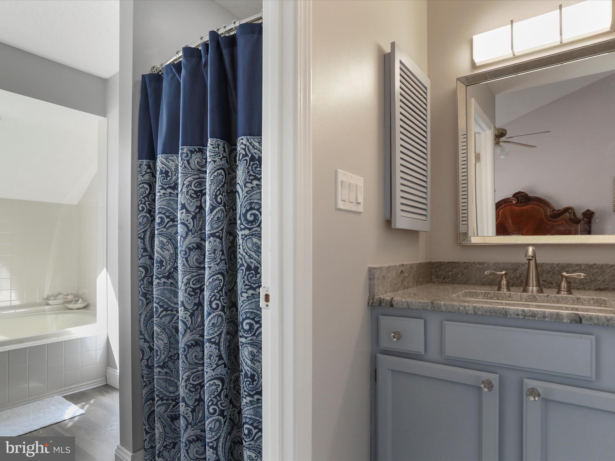 THE WOODS - Residential