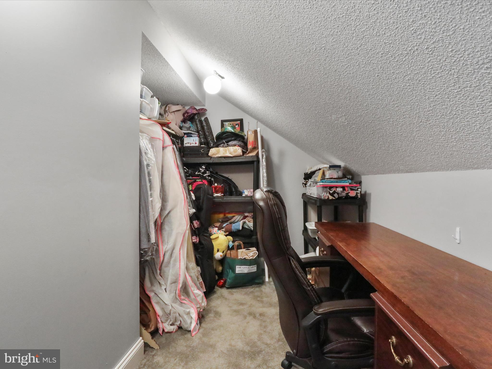 THE WOODS - Residential