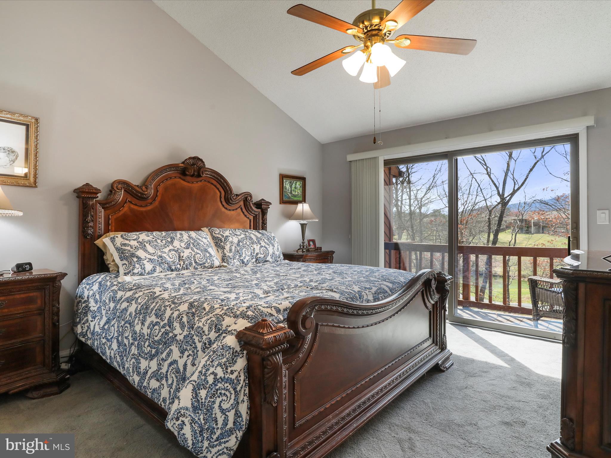 THE WOODS - Residential