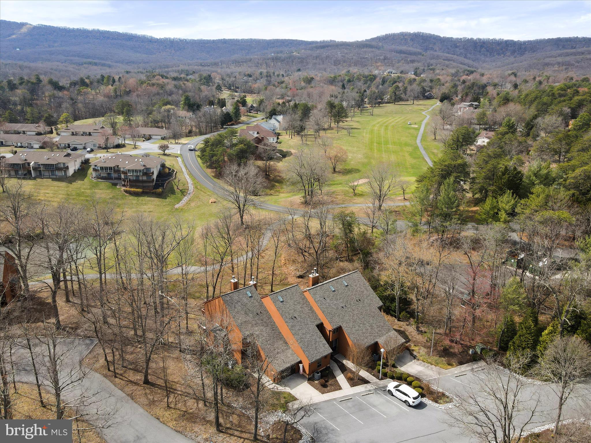 THE WOODS - Residential