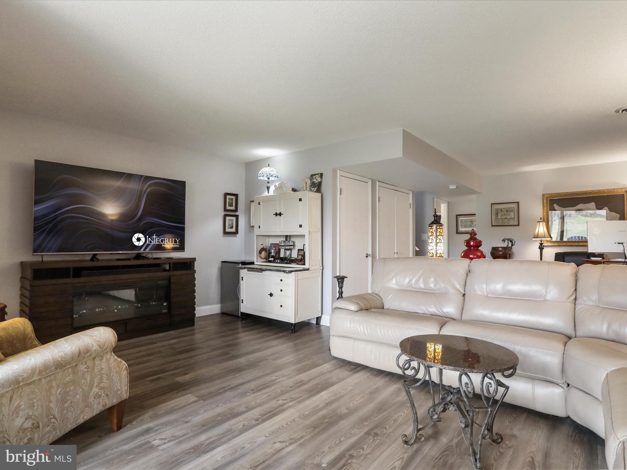 THE WOODS - Residential