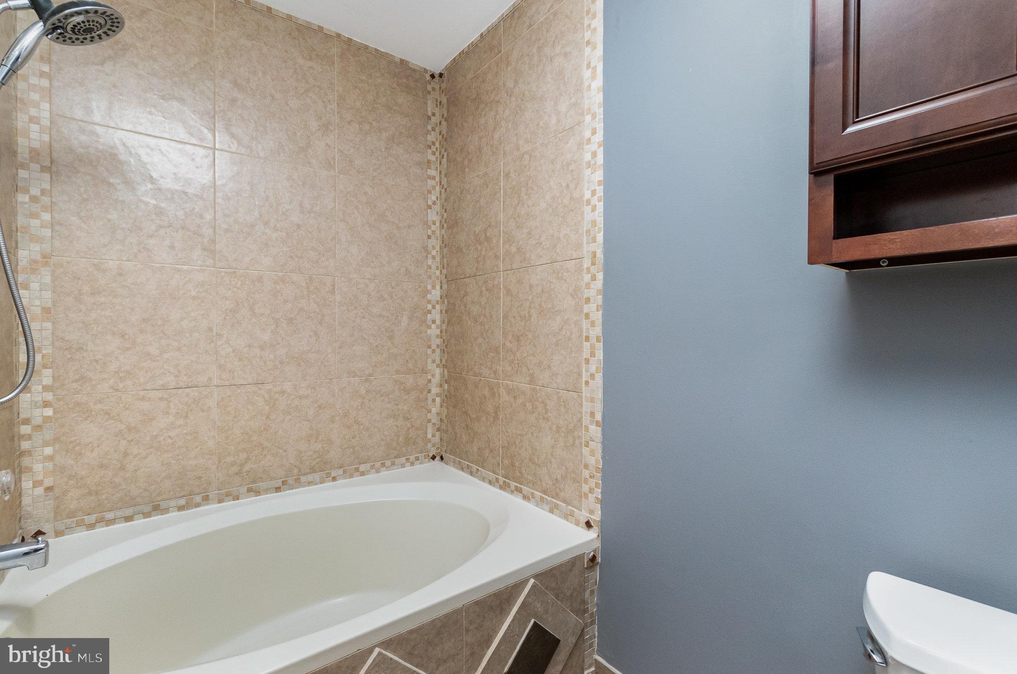 MAJORS CHOICE - Residential