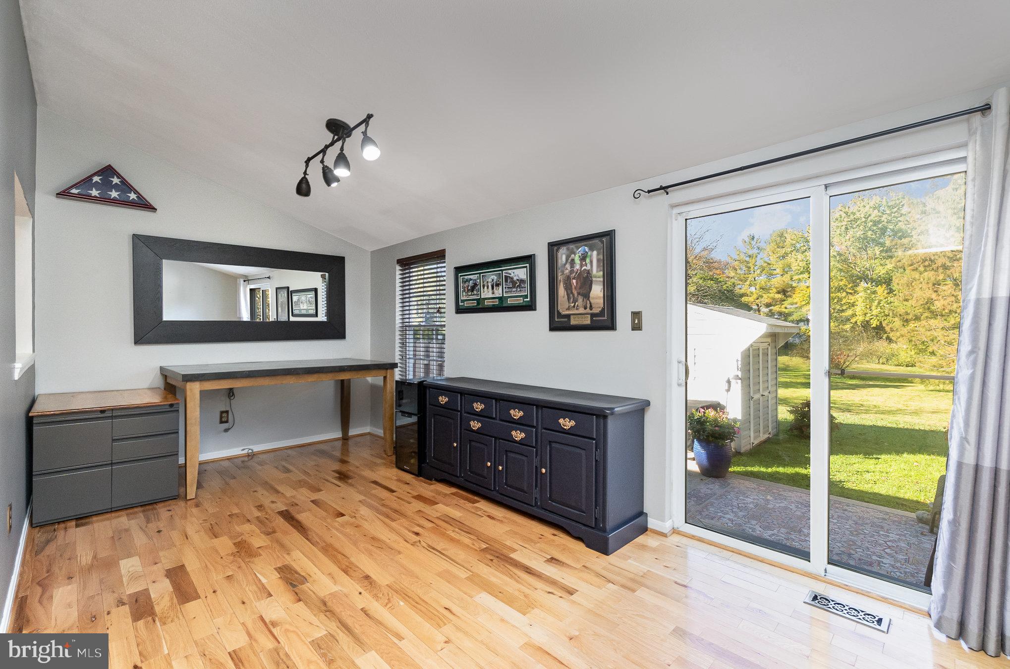 MAJORS CHOICE - Residential