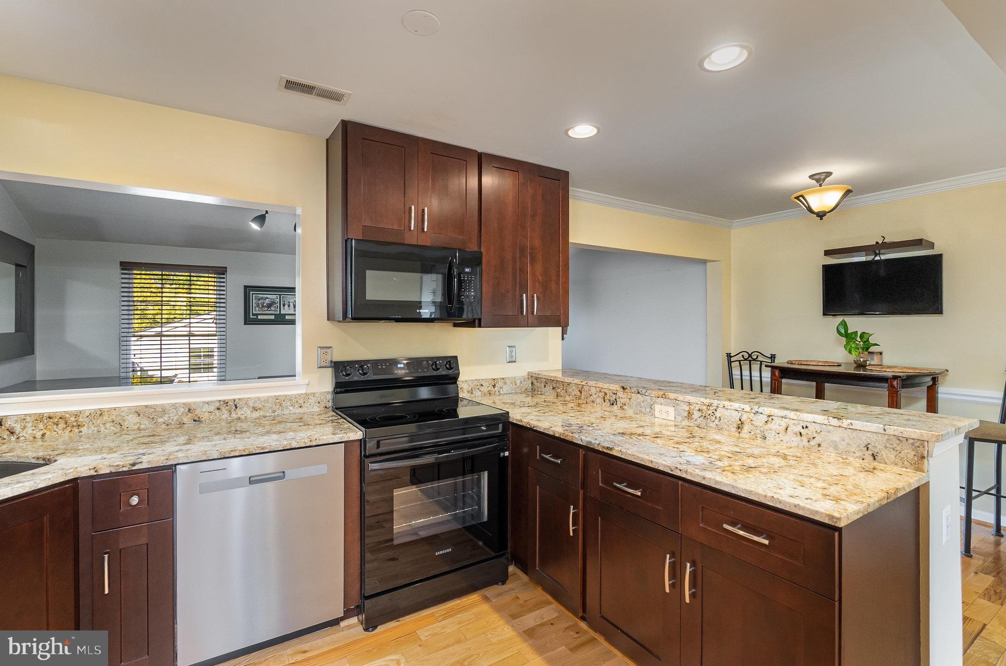 MAJORS CHOICE - Residential