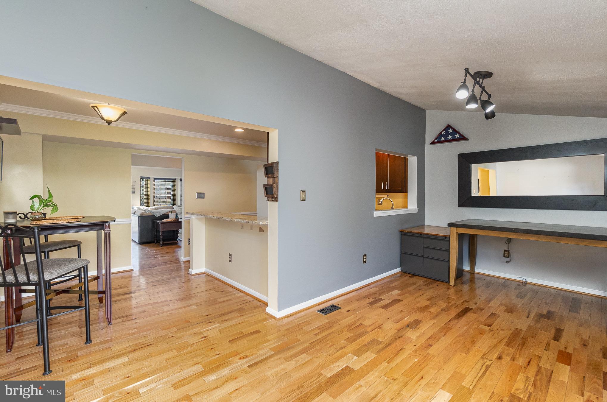 MAJORS CHOICE - Residential