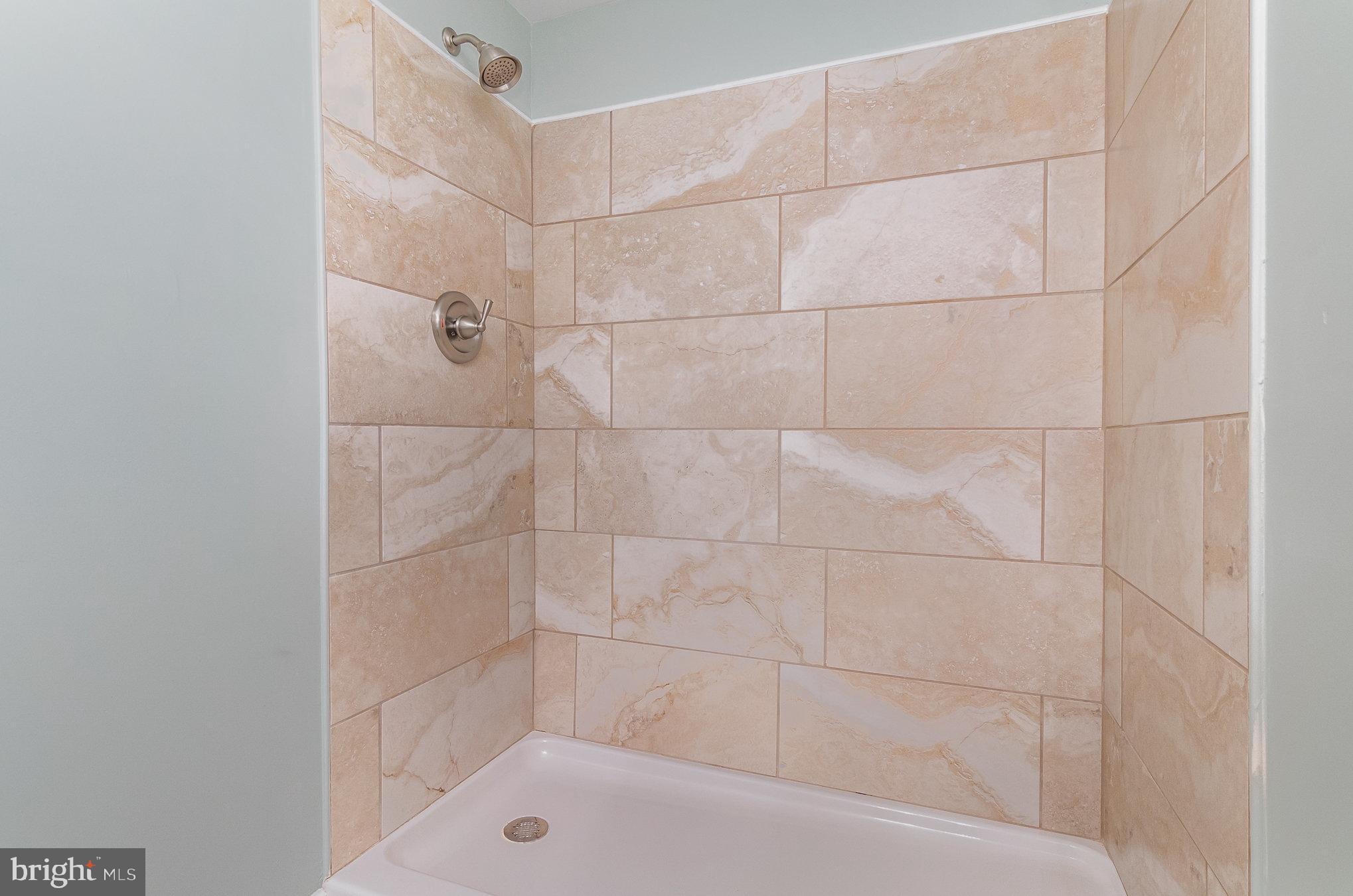 MAJORS CHOICE - Residential