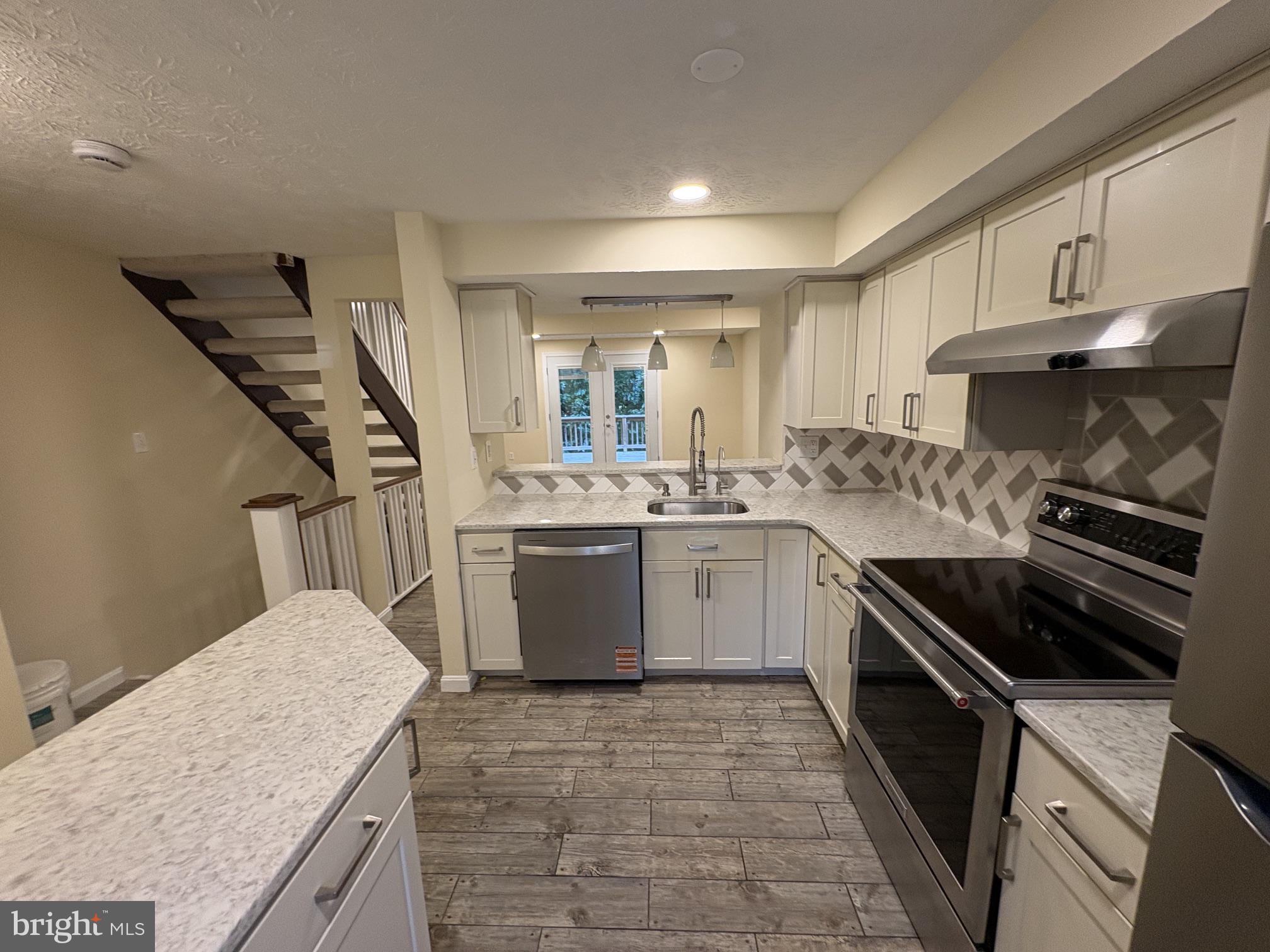 13809 PALMER HOUSE WAY 33-244