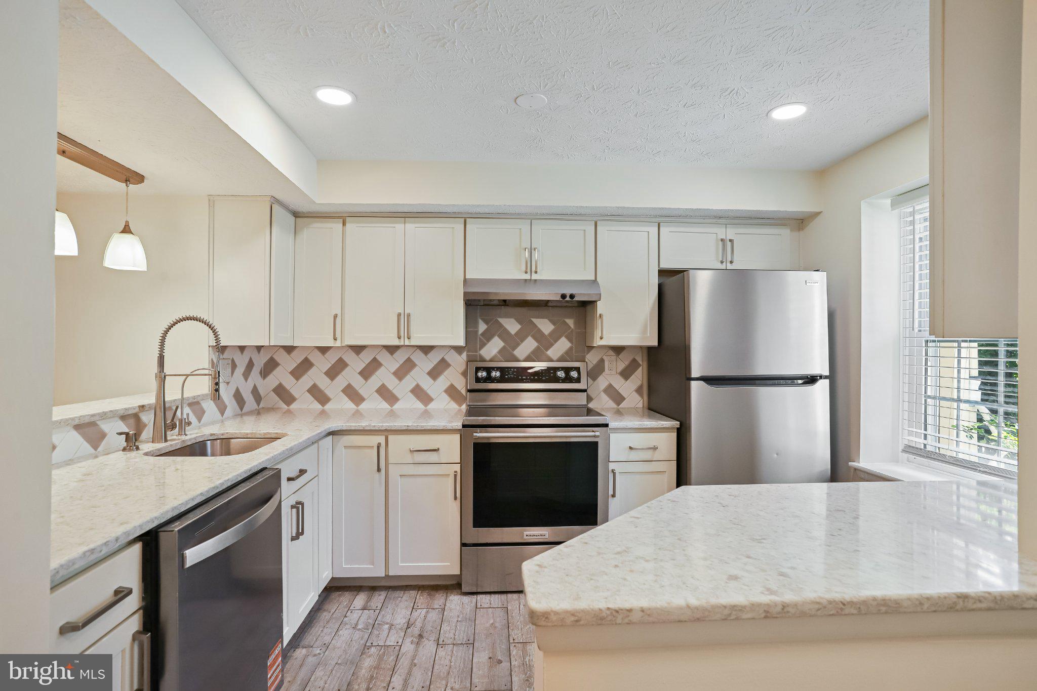 13809 PALMER HOUSE WAY 33-244