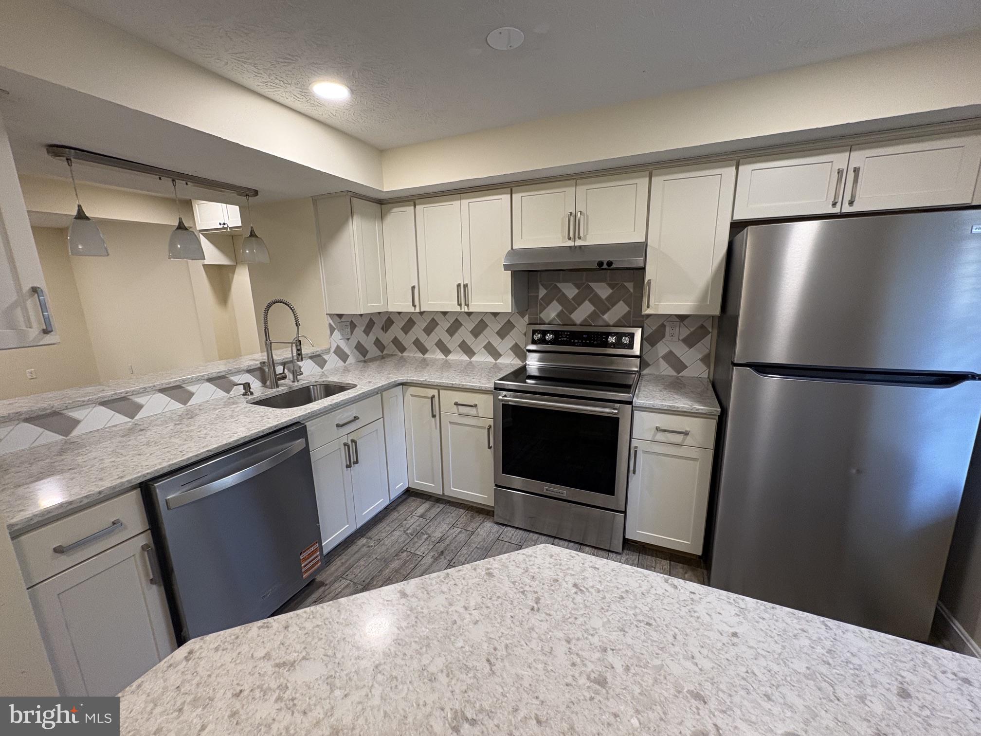 13809 PALMER HOUSE WAY 33-244