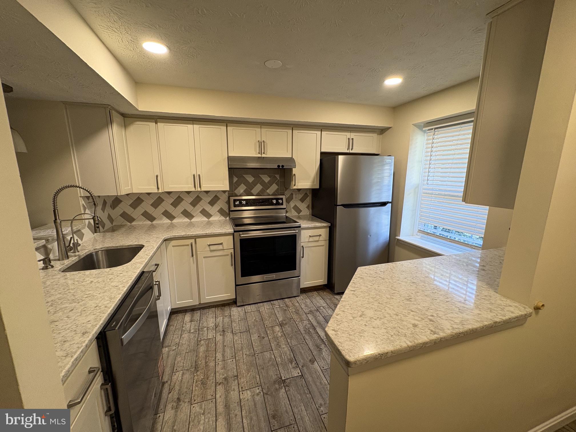 13809 PALMER HOUSE WAY 33-244