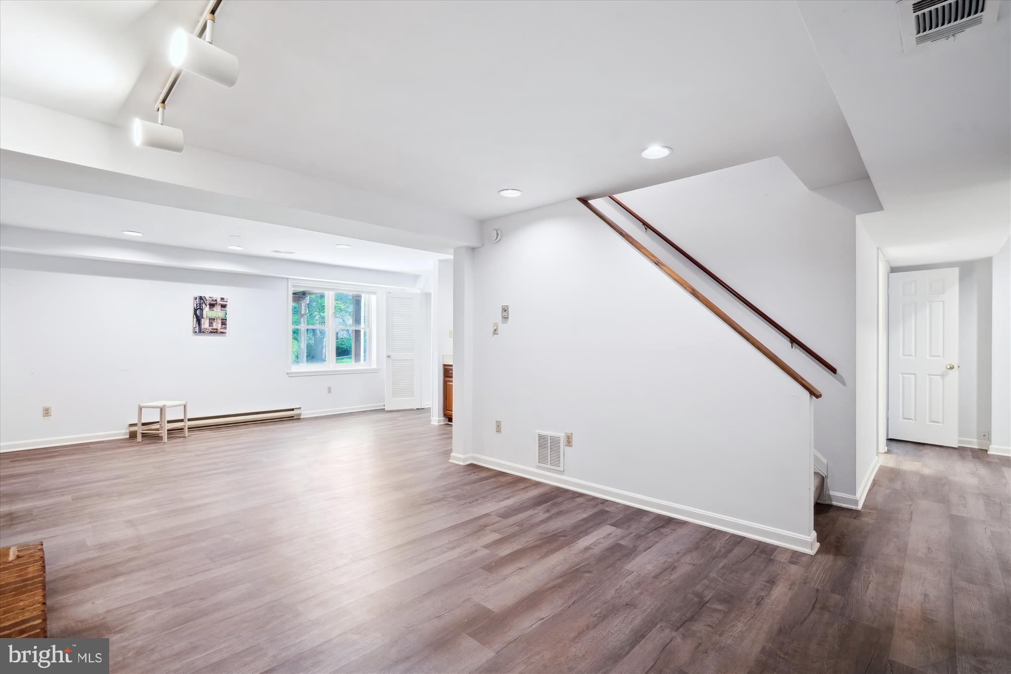 FAIRLAND GARDENS - Residential