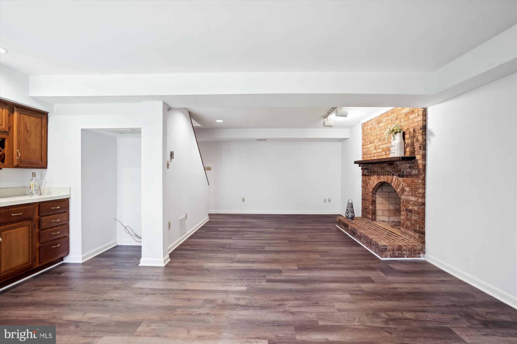 FAIRLAND GARDENS - Residential