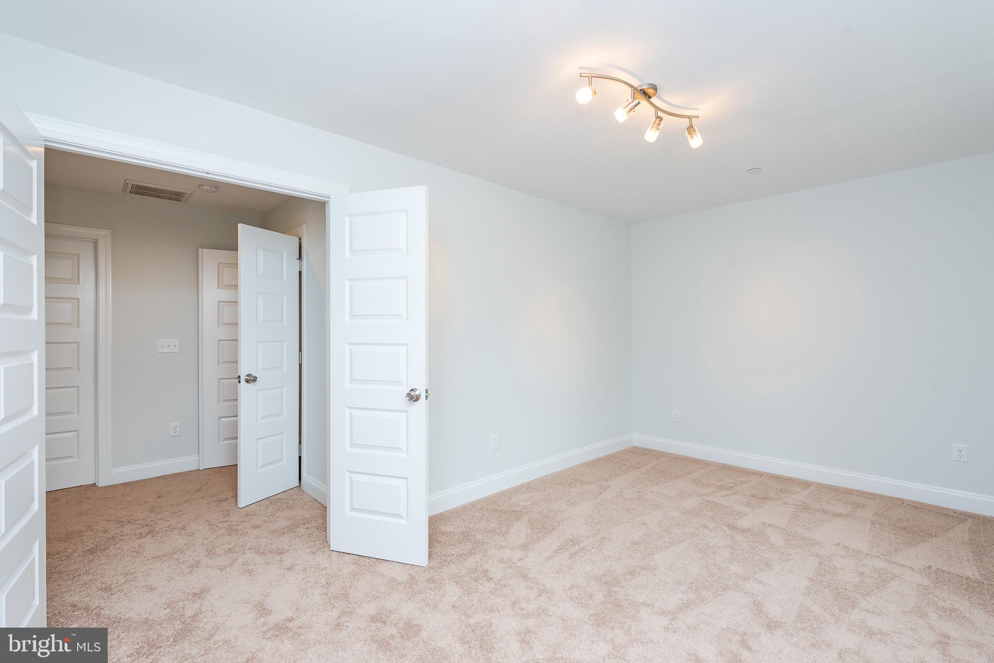 VALLEY MEDE - Residential