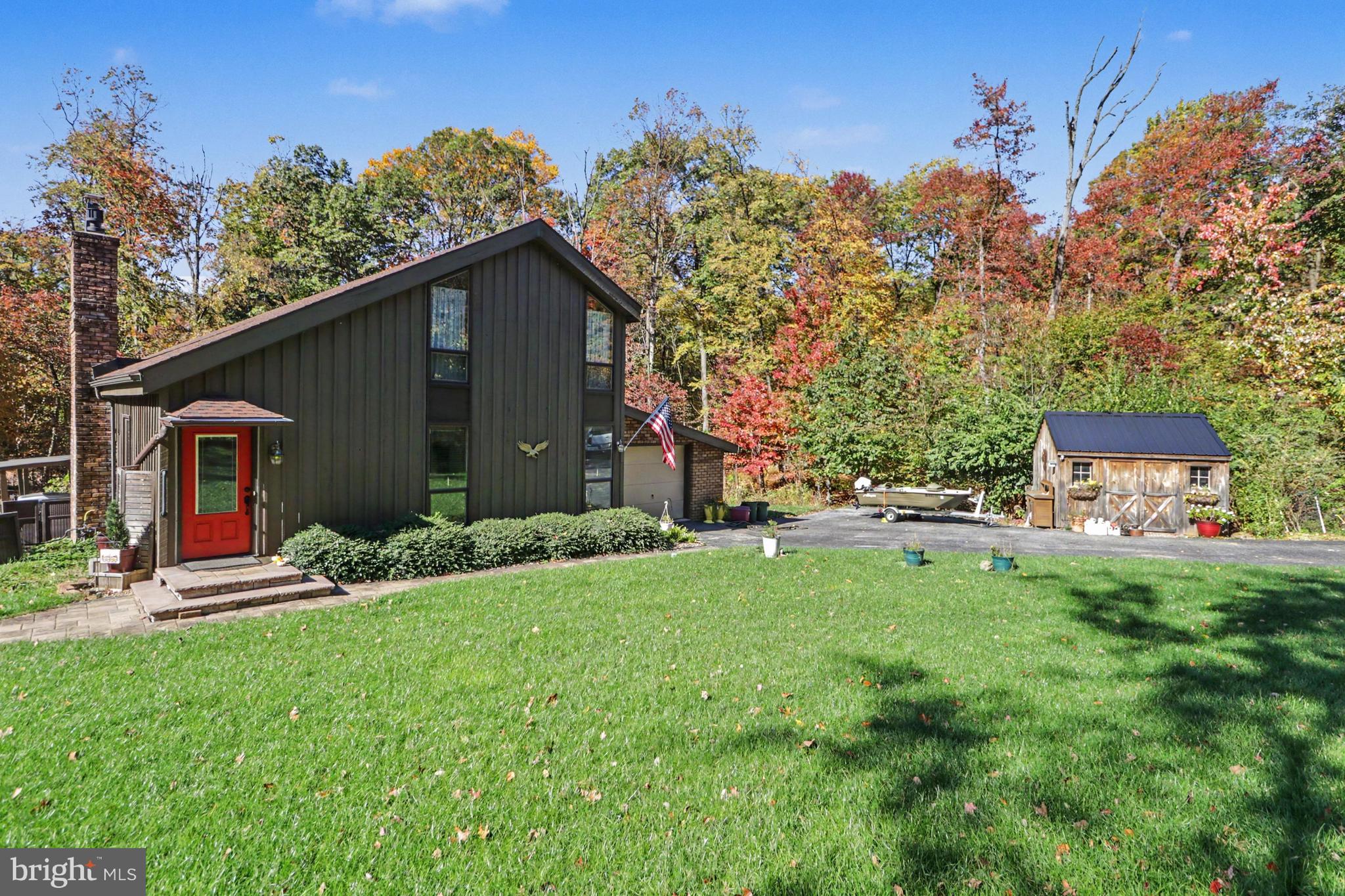 544 HEMLOCK LN LANE