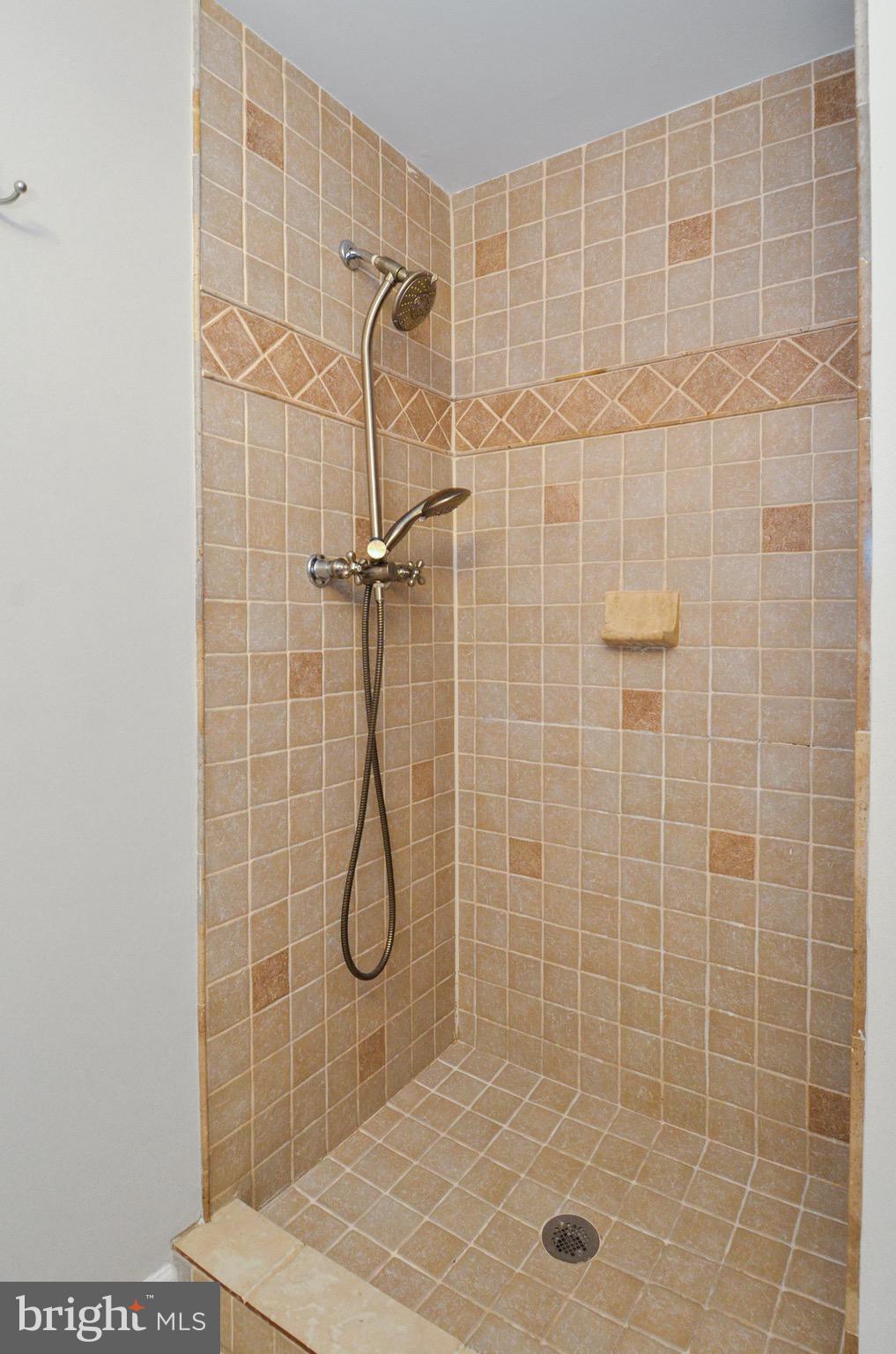 DAMASCUS TERRACE - Residential