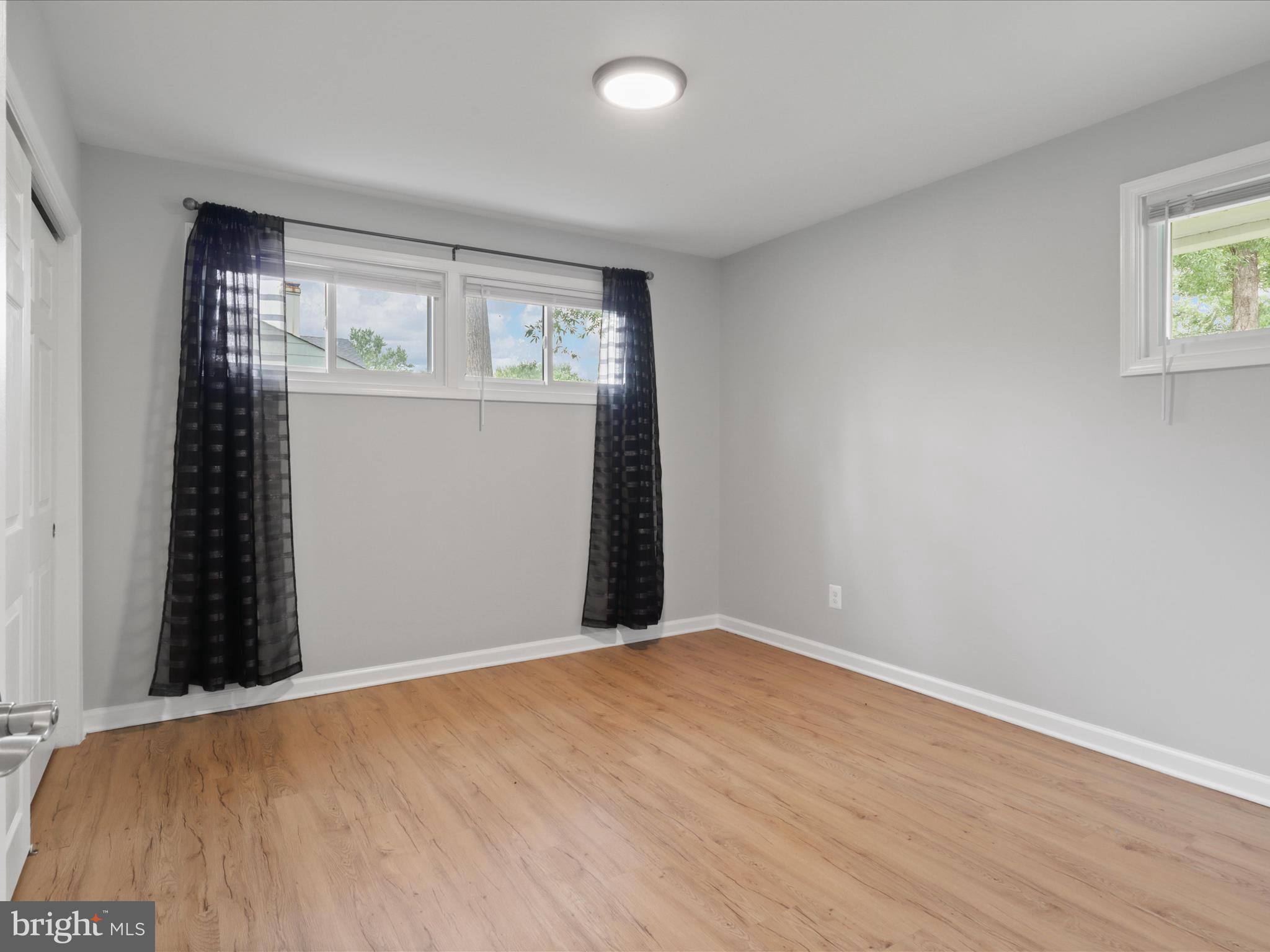 FAIRFAX CITY - Residential