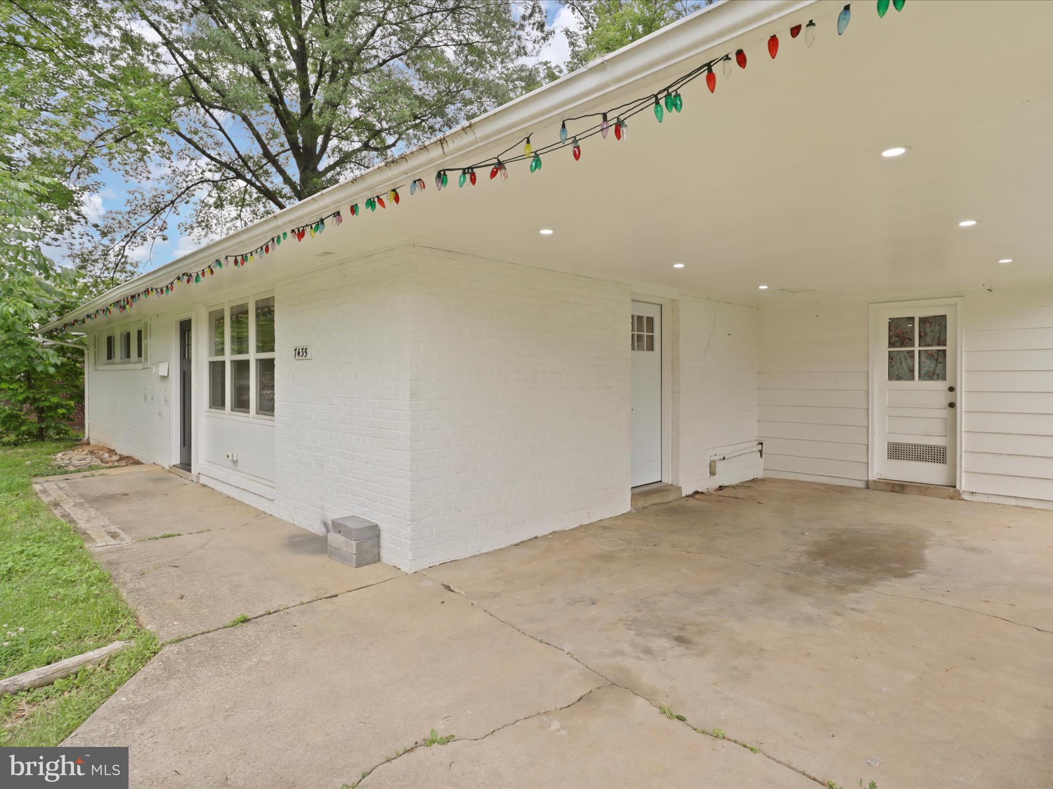 FAIRFAX CITY - Residential