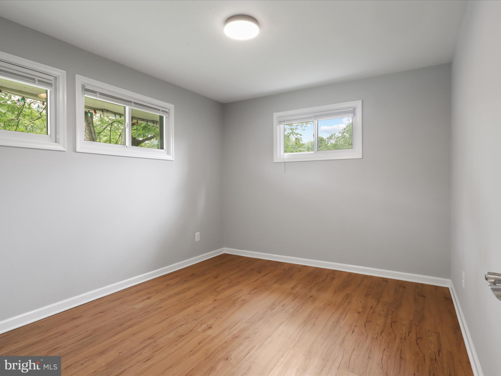 FAIRFAX CITY - Residential