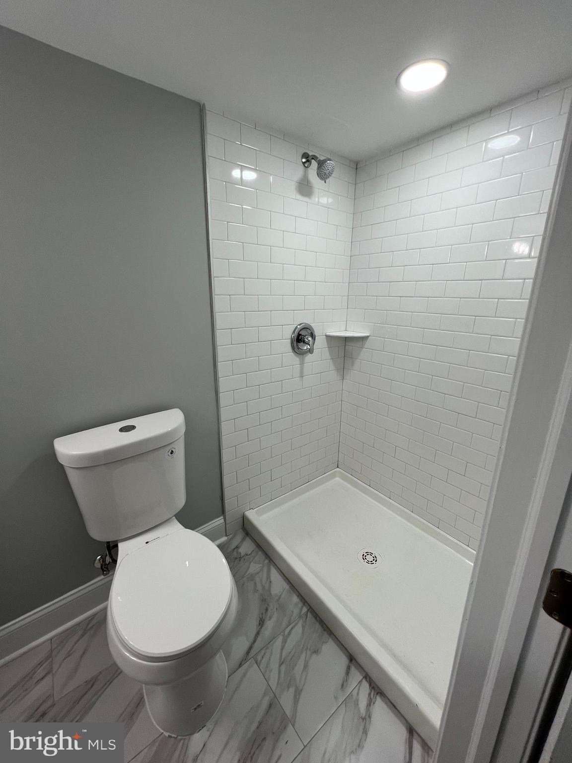 HARWOOD - Residential Lease