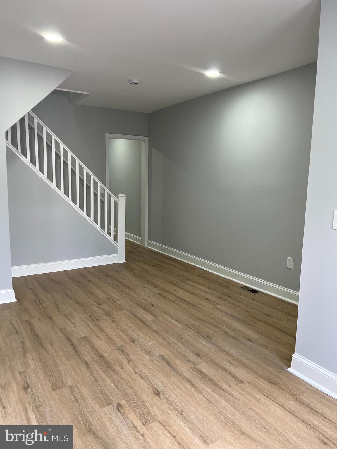 HARWOOD - Residential Lease