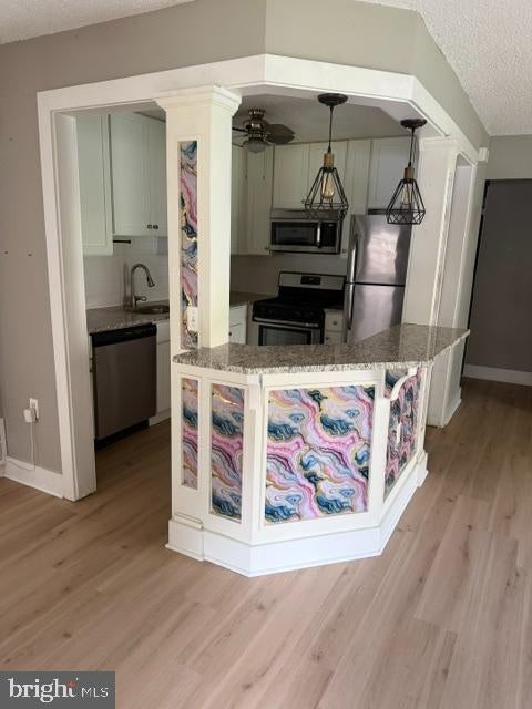 210 BEGONIA COURT