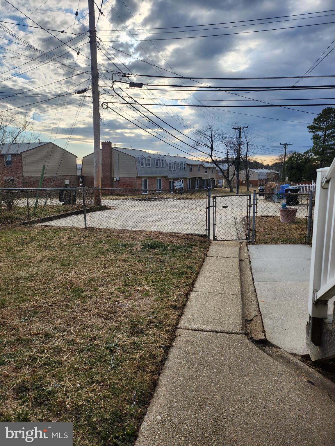 HILLENDALE - Residential