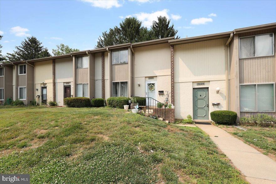 This charming two-level townhouse/condo boasts a delightful combination of comfort and convenience. Featuring three spacious bedrooms, including a stylishly updated kitchen with gleaming stainless steel appliances, this property offers a contemporary living experience. The hardwood floors on the second level add a touch of elegance, while the tiles on the first level provide durability and easy maintenance. Enjoy outdoor relaxation and privacy on the large wood back patio with a fenced enclosure. Additionally, its prime location offers the convenience of being within walking distance to the bus stop, shopping center, and highway, ensuring effortless commuting and access to amenities. This is an exceptional property that effortlessly blends modern living with accessibility.