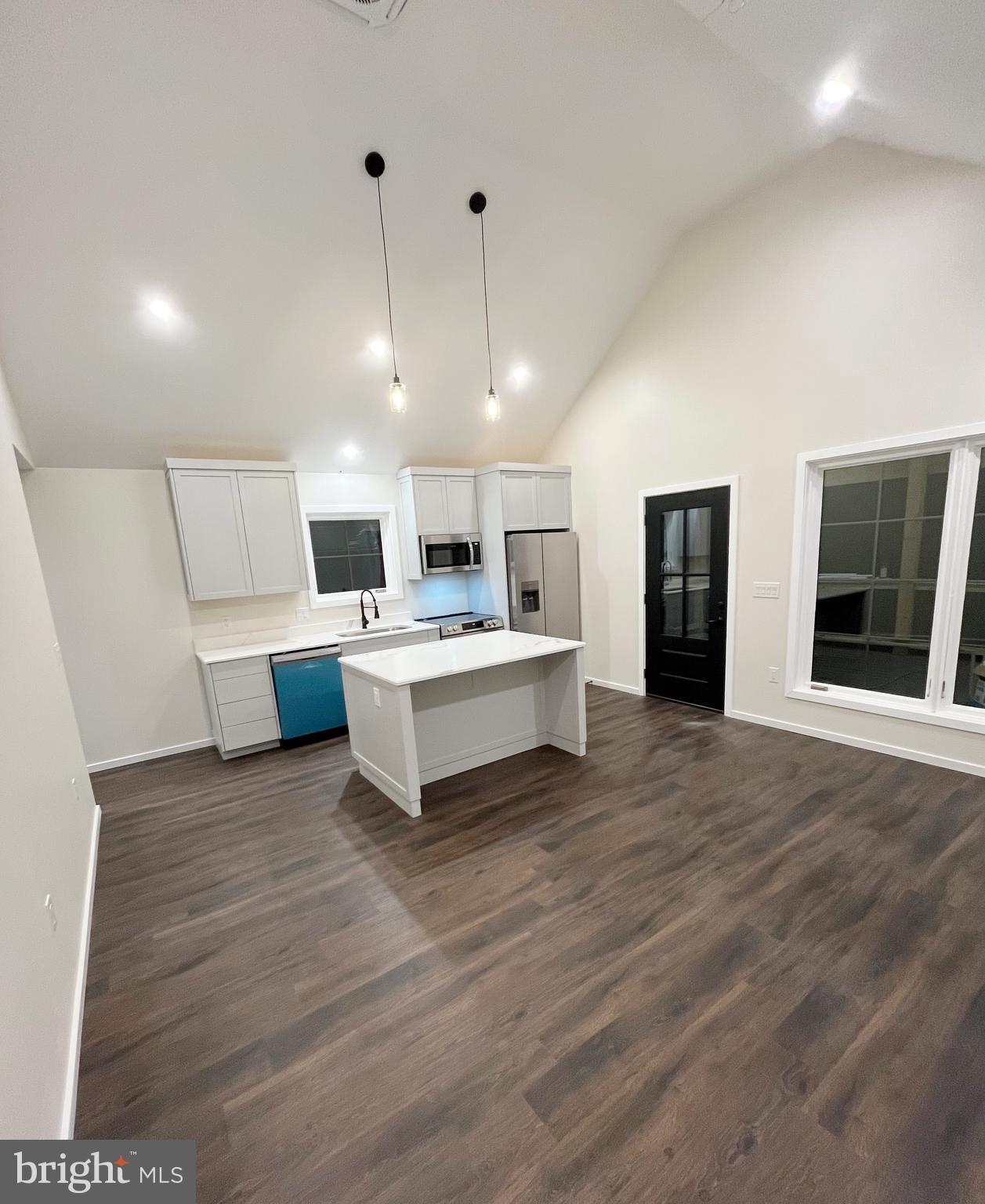 SLEEPY CREEK FARMS - Residential