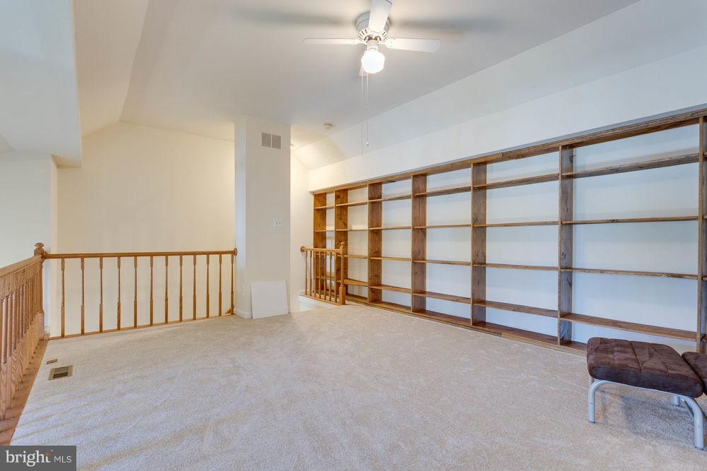 KENWOOD HILLS - Residential