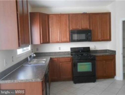 TOWN CENTER AT CAMP SPRINGS - Residential Lease