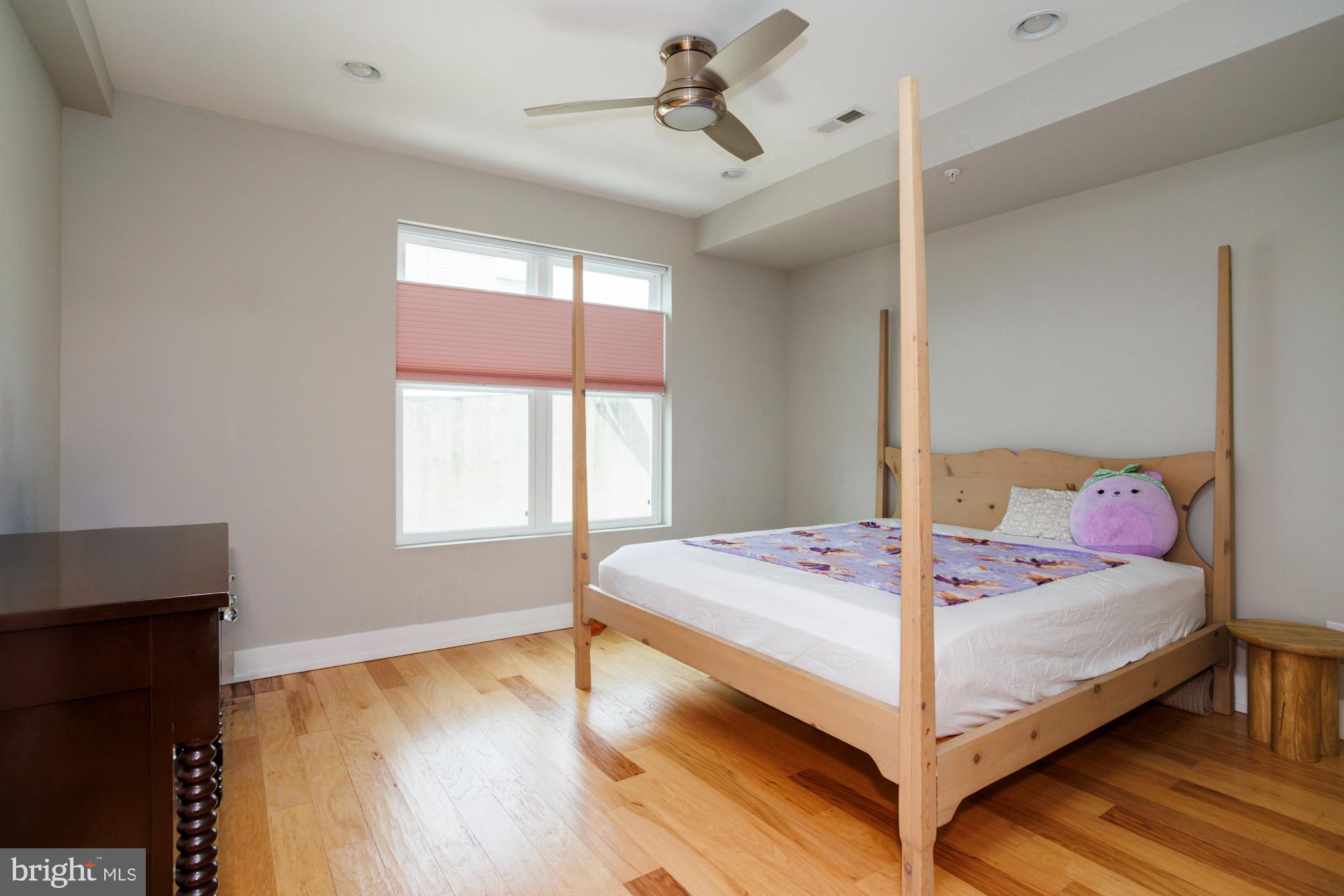 PASSYUNK SQUARE - Residential