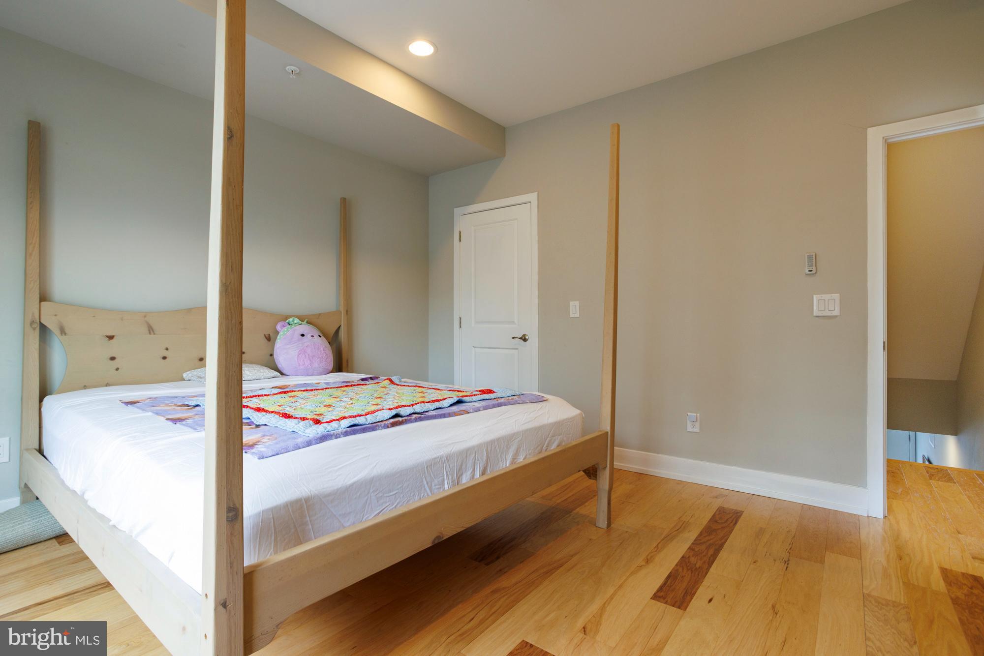 PASSYUNK SQUARE - Residential