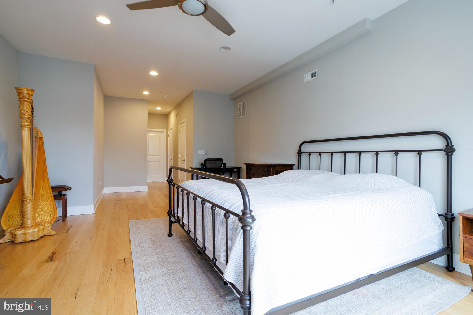 PASSYUNK SQUARE - Residential