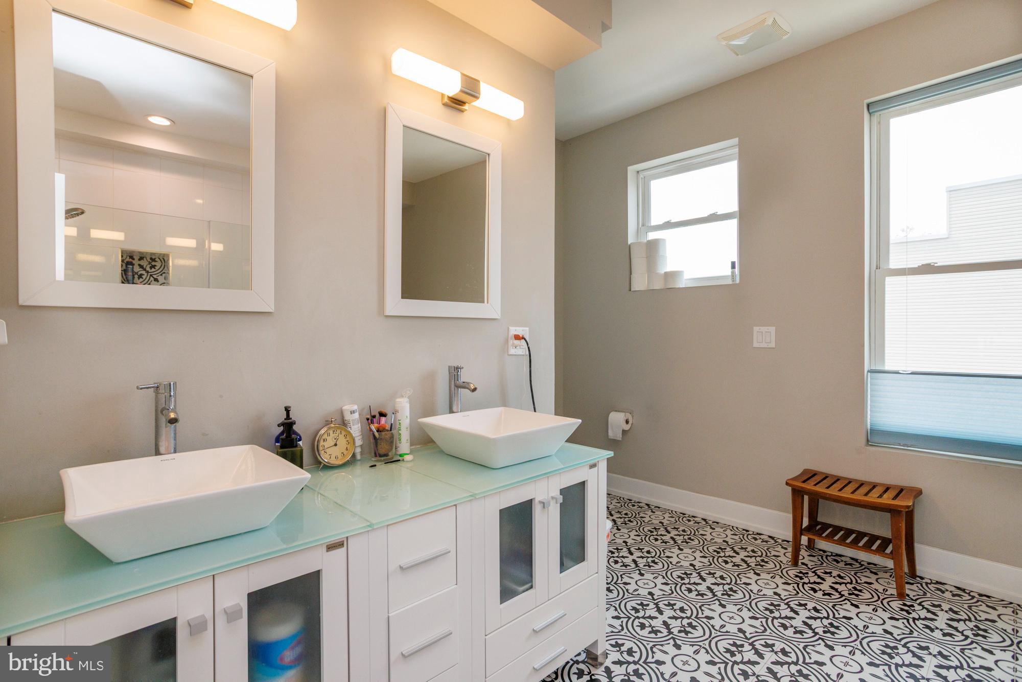 PASSYUNK SQUARE - Residential