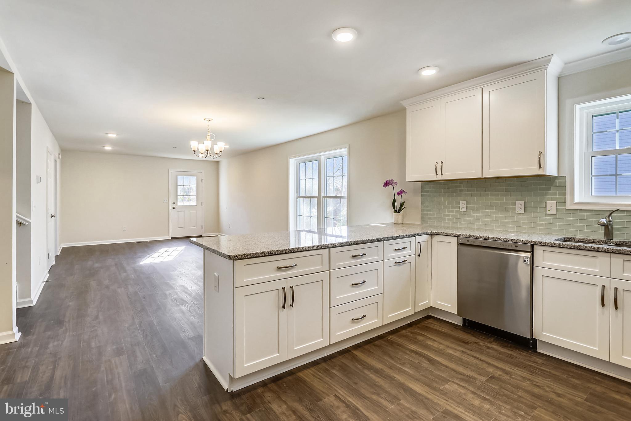 KEMP MILL ESTATES - Residential Lease