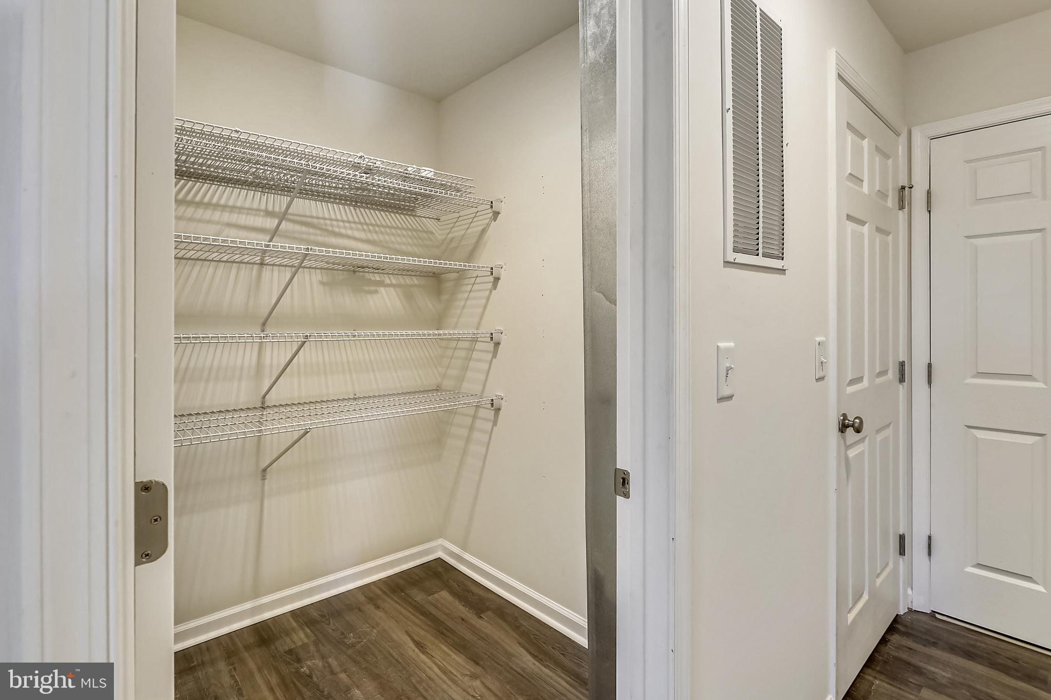 KEMP MILL ESTATES - Residential Lease