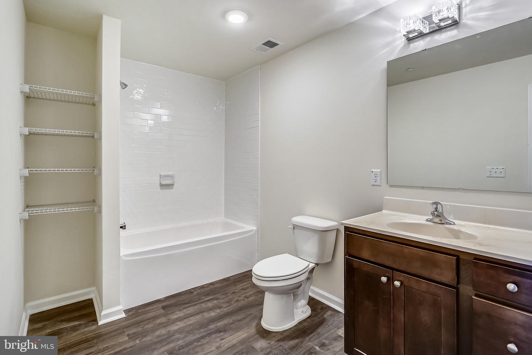 KEMP MILL ESTATES - Residential Lease