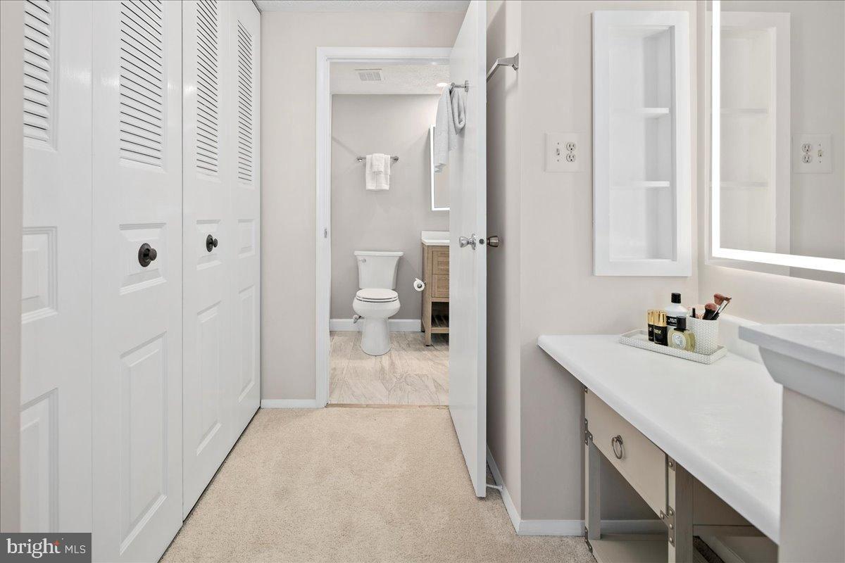 RESTON - Residential