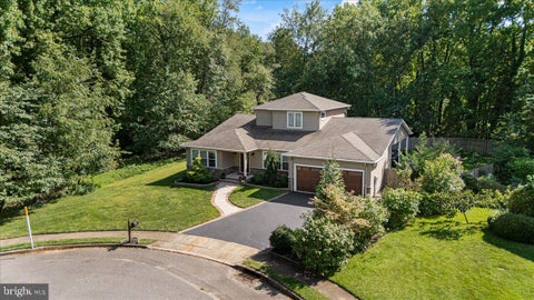 Homes For Sale - 25 Bree Drive<br/> HAMILTON, NJ 08690