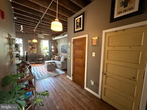 Condo For Rent - 209 W Girard Avenue<br/> PHILADELPHIA, PA 19123
