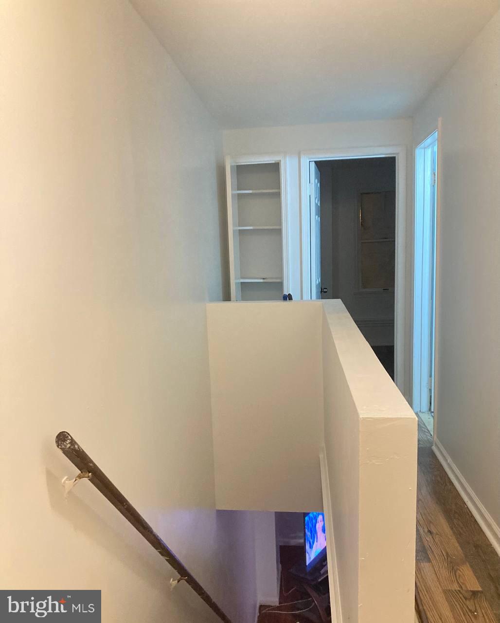 ELMWOOD PARK - Residential