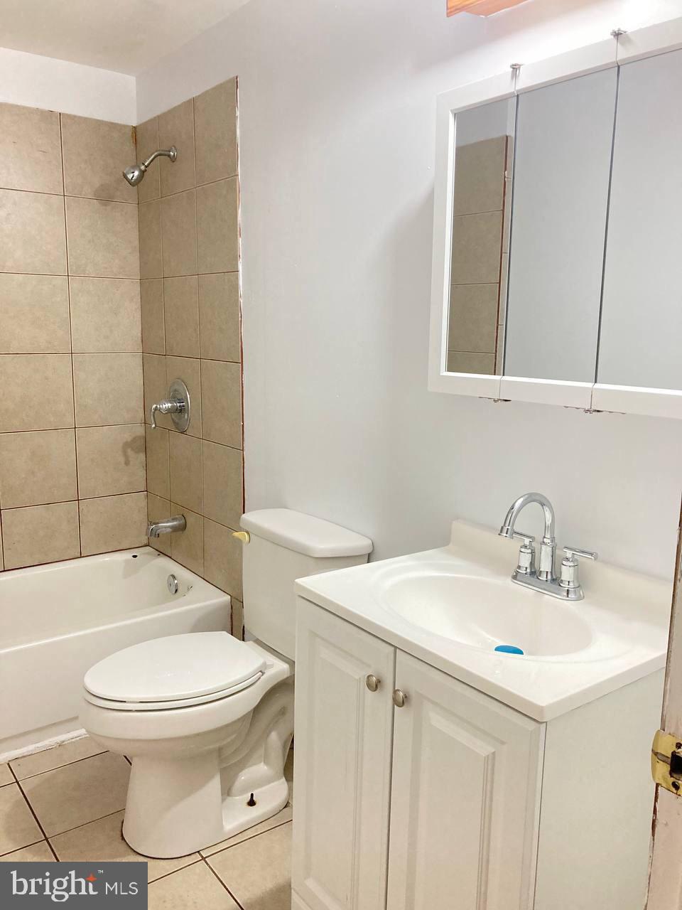 ELMWOOD PARK - Residential