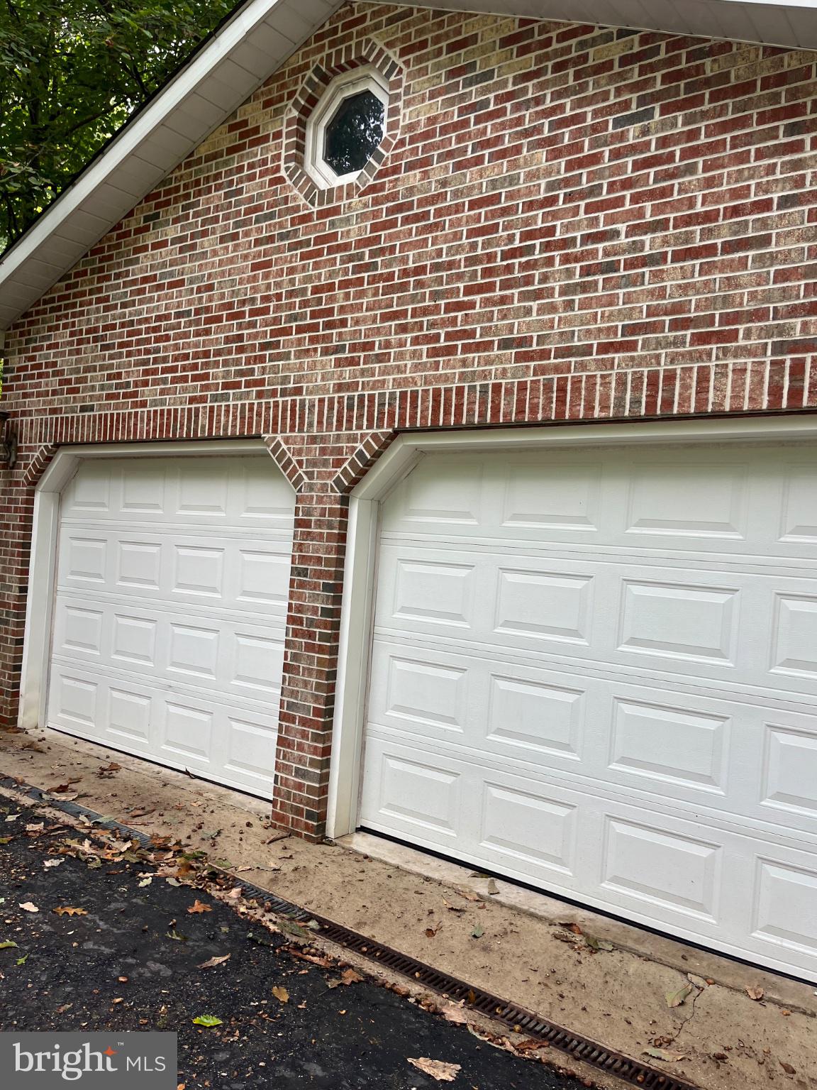 5005 MICHAELS DRIVE