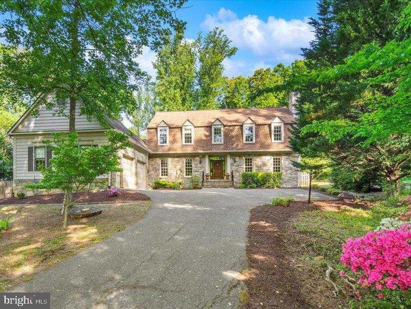 BRADLEY HILLS GROVE - Residential