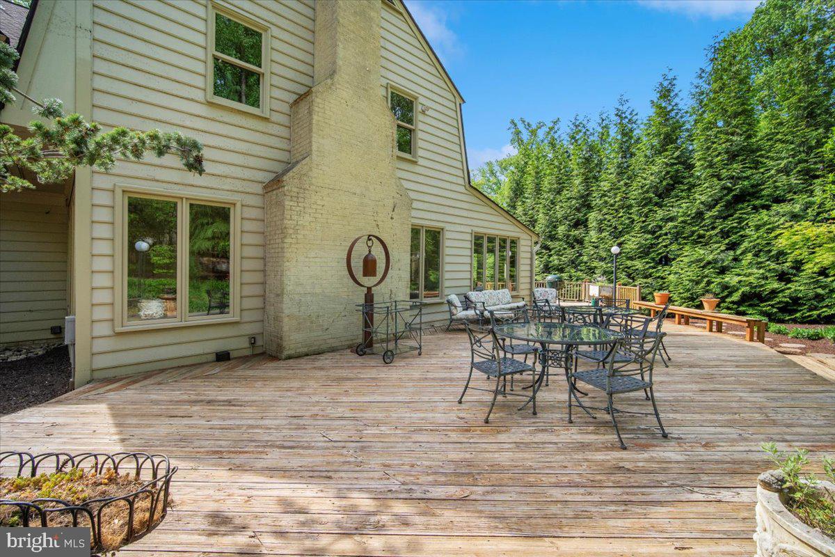 BRADLEY HILLS GROVE - Residential