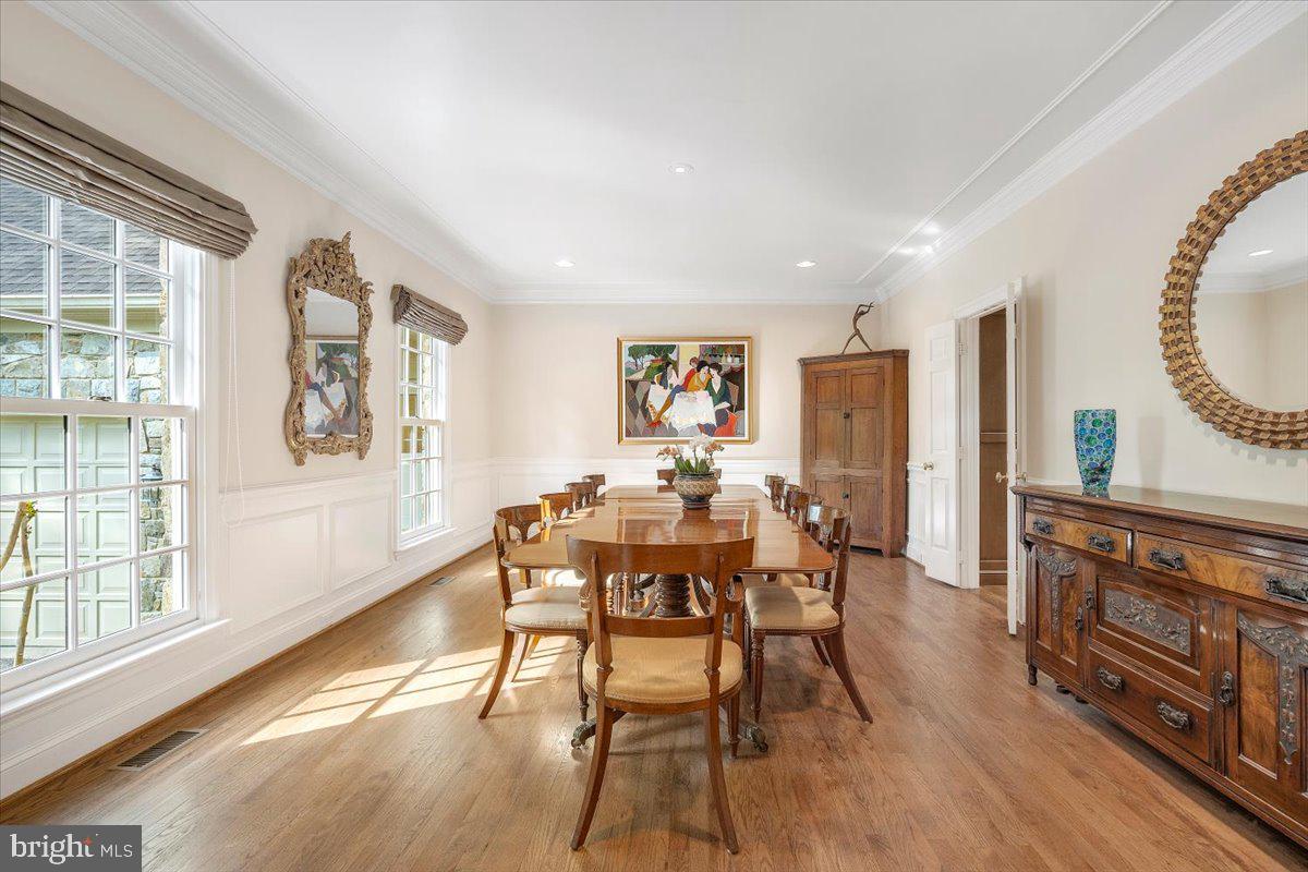 BRADLEY HILLS GROVE - Residential