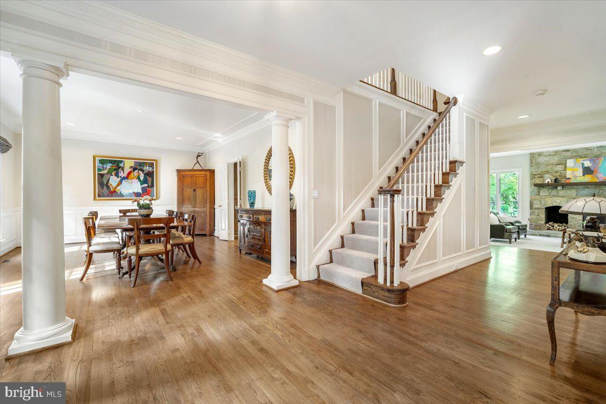 BRADLEY HILLS GROVE - Residential