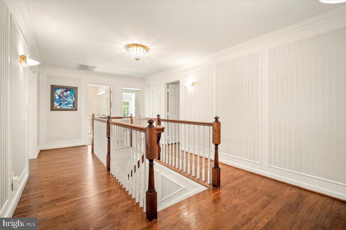 BRADLEY HILLS GROVE - Residential